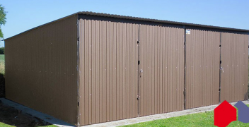 Dvojna garaža s kositrom shed strehe v RAL