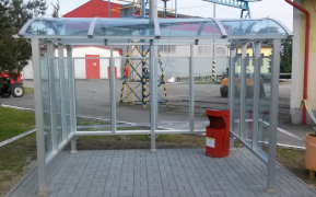 Avtobusna postaja / Imenovani Kajenje 3,3x2,5m