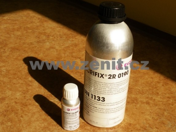 Acrifix 20 katalizator (steklenico)