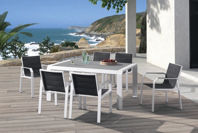 NOMAD dining set